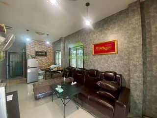 Reihenhaus zum Kauf mit 1 Zimmer in Mueang Chon Buri, Chonburi