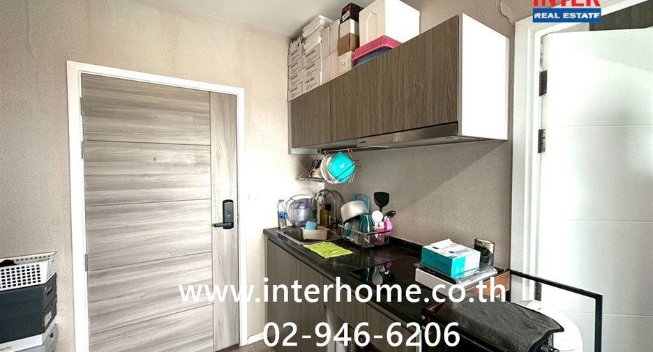 For sale 1 bed condo in Mueang Samut Prakan, Samut Prakan