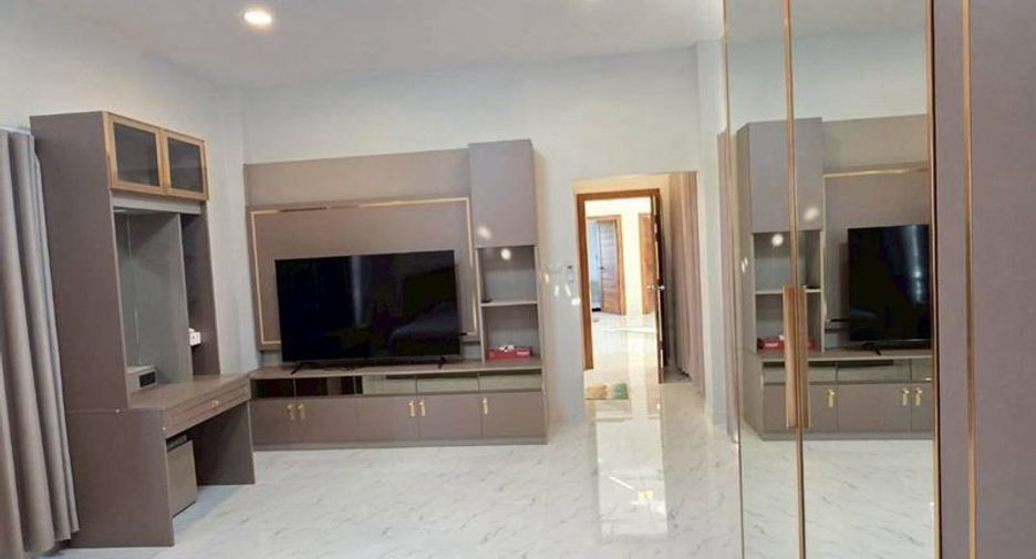 For sale 3 bedrooms house in Sattahip, Pattaya
