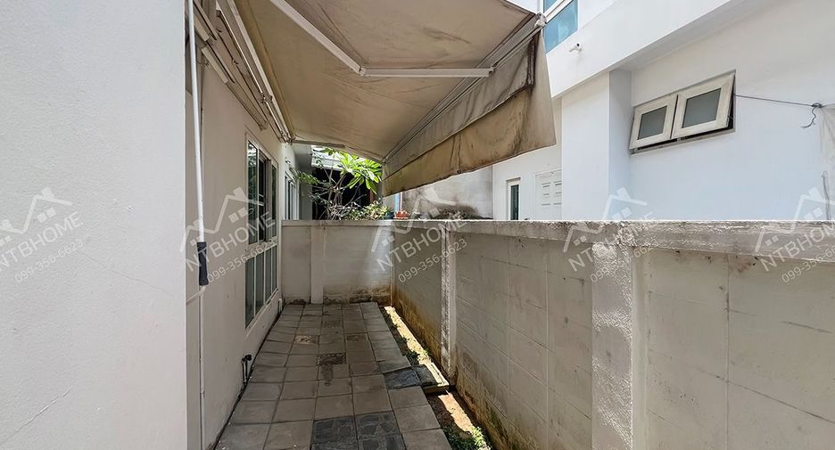 出售 3 卧室 联排别墅 在 Bang Bua Thong, Nonthaburi
