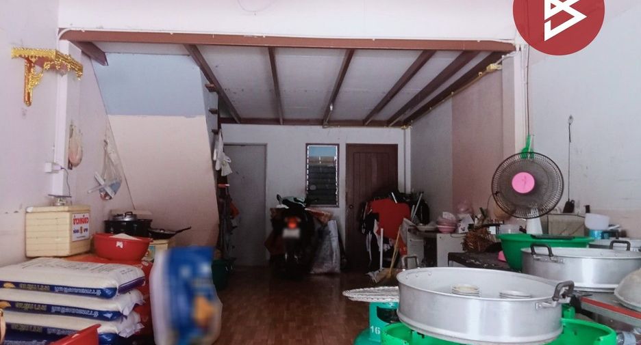 À vendre 1 chambre maison de ville à Mueang Ratchaburi, Ratchaburi