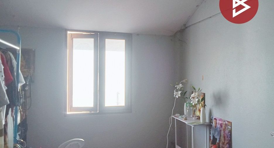 À vendre 1 chambre maison de ville à Mueang Ratchaburi, Ratchaburi