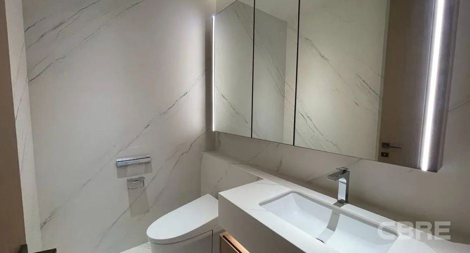 Condo en alquiler de 2 habitaciones en Sathon, Bangkok