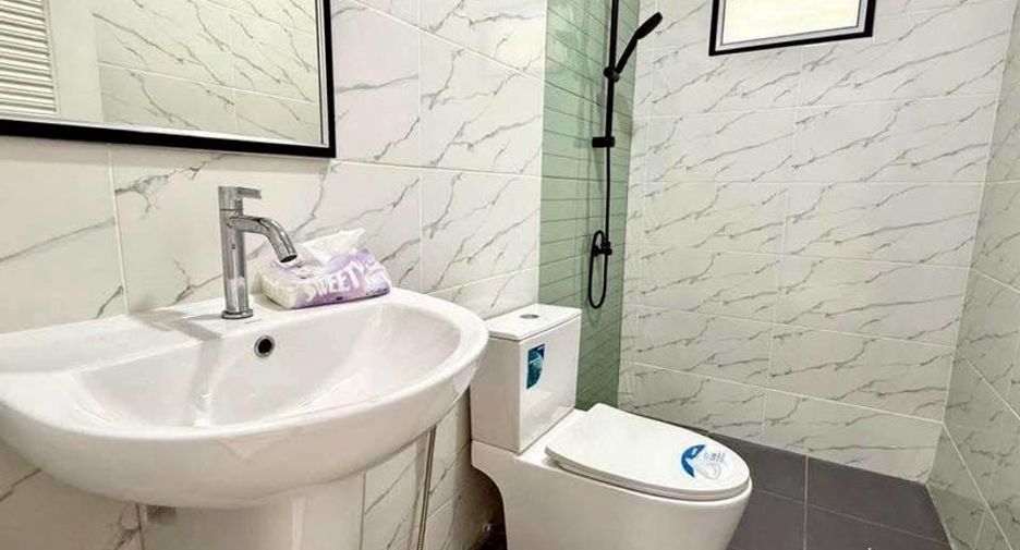 For sale 3 bedrooms townhouse in East Pattaya, Pattaya