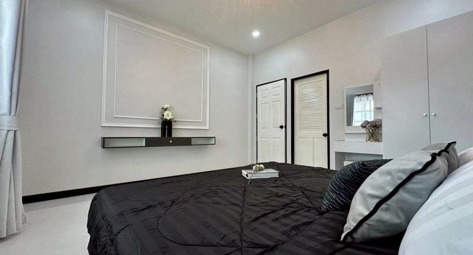 For sale 3 bedrooms townhouse in East Pattaya, Pattaya