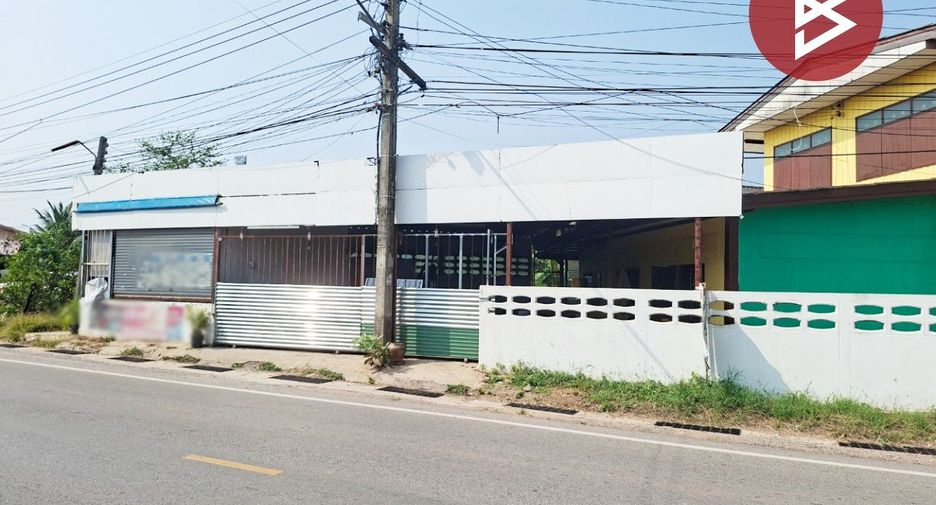 For sale 3 bedrooms house in Mueang Nakhon Ratchasima, Nakhon Ratchasima
