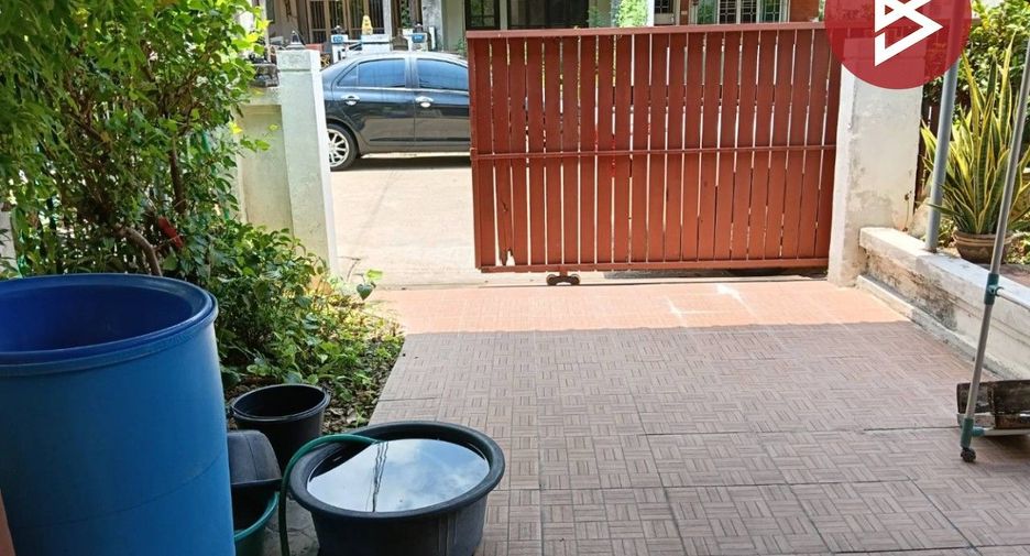 For sale 2 bedrooms townhouse in Phutthamonthon, Nakhon Pathom