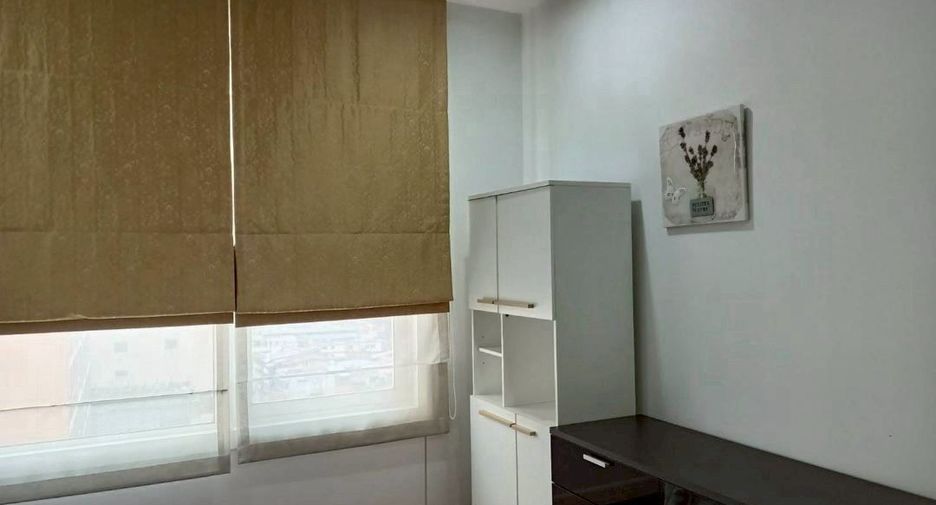 Condo en alquiler de 1 habitaciones en Khlong Toei, Bangkok
