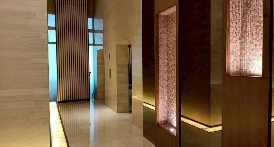 Condo en alquiler de 1 habitaciones en Khlong Toei, Bangkok