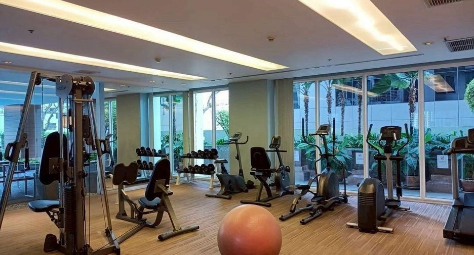 Condo en alquiler de 1 habitaciones en Khlong Toei, Bangkok