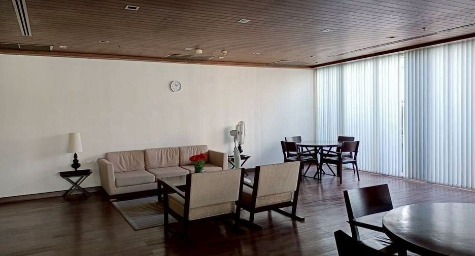 Condo en alquiler de 1 habitaciones en Khlong Toei, Bangkok