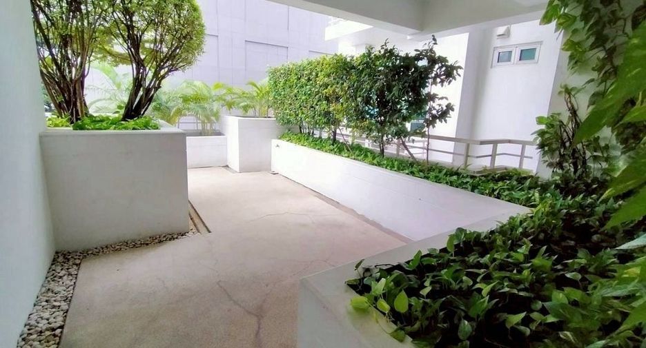 Condo en alquiler de 1 habitaciones en Khlong Toei, Bangkok