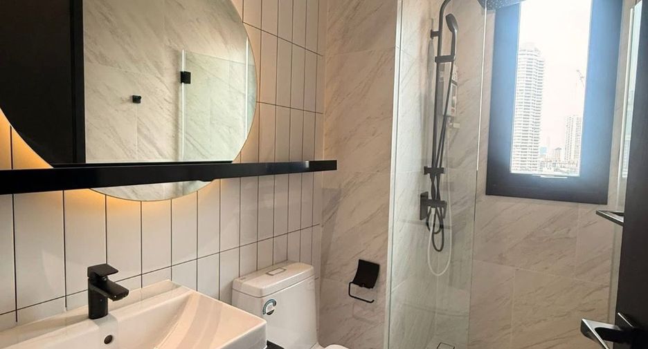 Condo en venta de 2 habitaciones en Khlong San, Bangkok