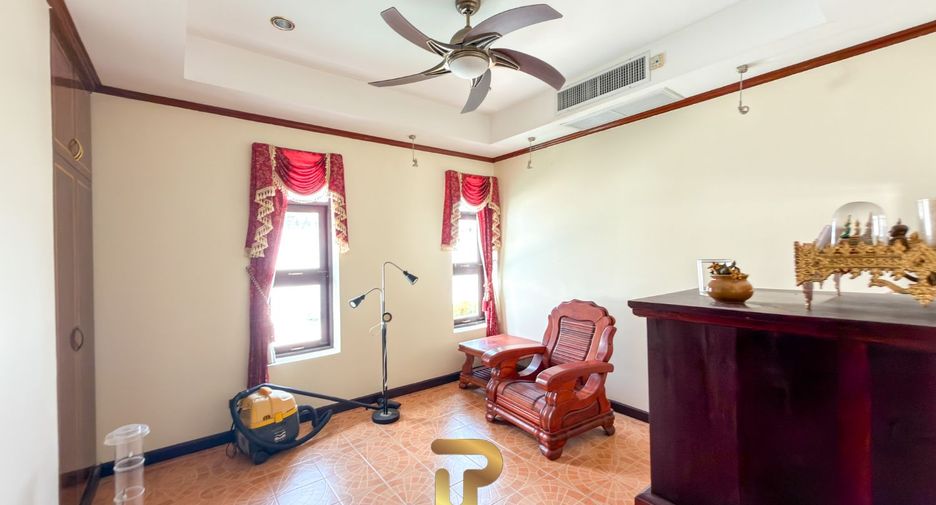 For sale 5 bedrooms villa in East Pattaya, Pattaya