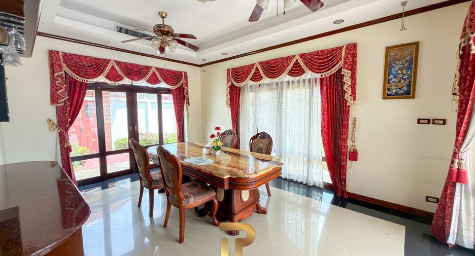 For sale 5 bedrooms villa in East Pattaya, Pattaya