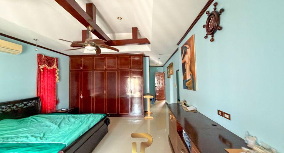 For sale 5 bedrooms villa in East Pattaya, Pattaya