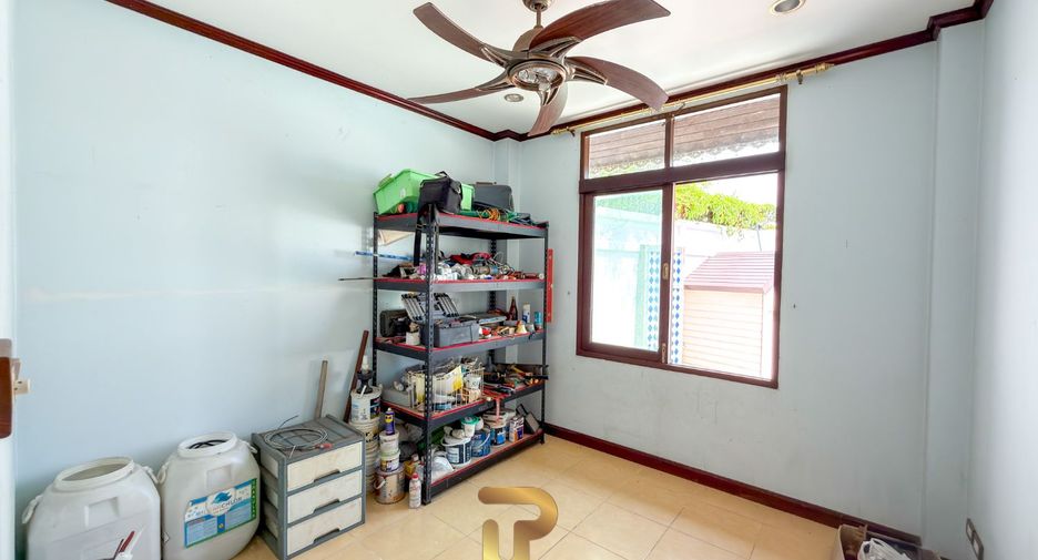 For sale 5 bedrooms villa in East Pattaya, Pattaya