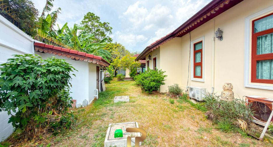 For sale 5 bedrooms villa in East Pattaya, Pattaya