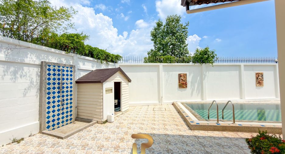 For sale 5 bedrooms villa in East Pattaya, Pattaya