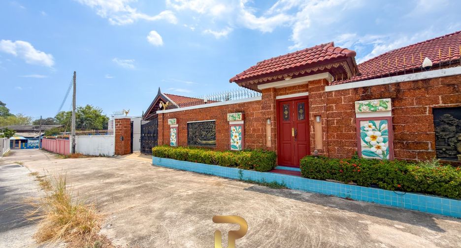 For sale 5 bedrooms villa in East Pattaya, Pattaya