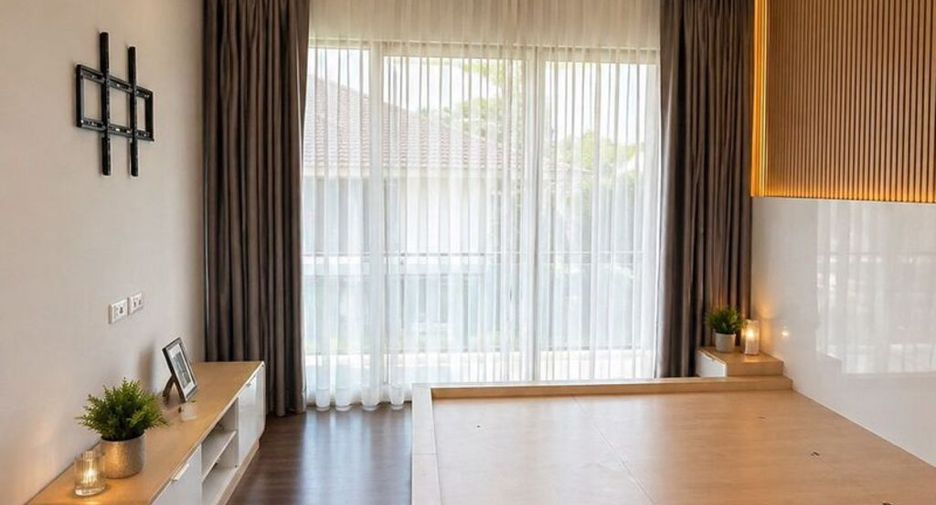 For rent 4 bedrooms house in Bang Sao Thong, Samut Prakan