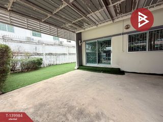 Casa adosada en venta de 3 habitaciones en Mueang Pathum Thani, Pathum Thani