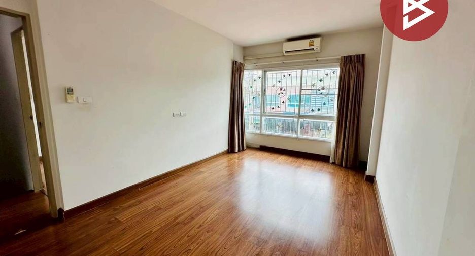 For sale 3 bedrooms townhouse in Mueang Pathum Thani, Pathum Thani