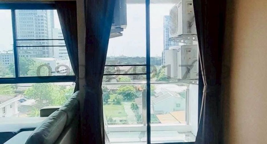 For rent 2 bedrooms condo in Phra Khanong, Bangkok