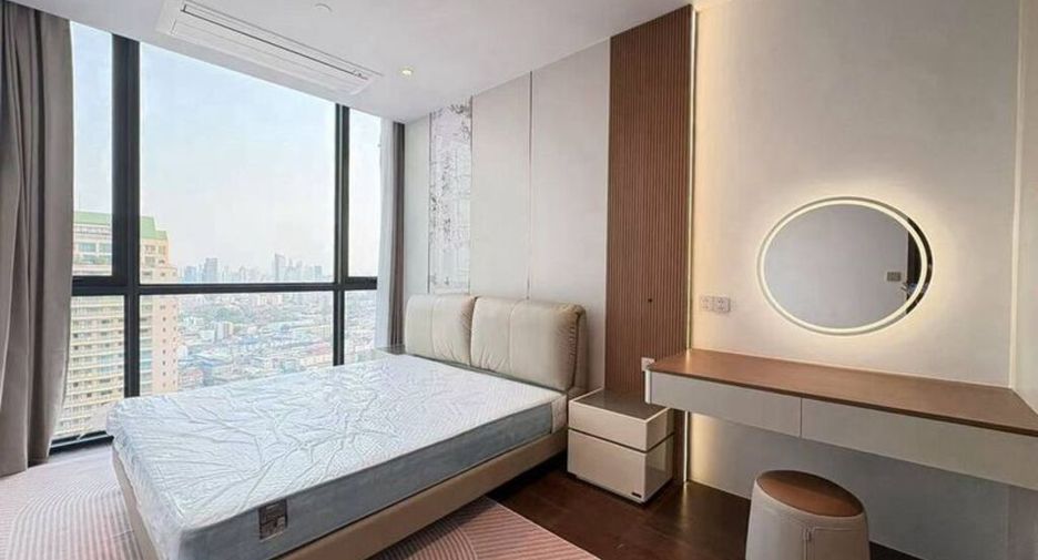 For rent 2 ベッドルーム condo in Sathon, Bangkok