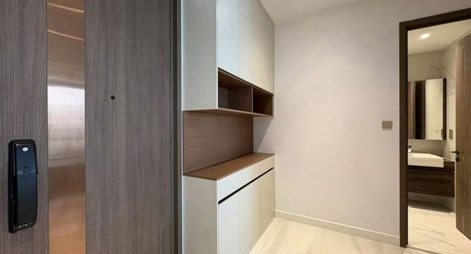 For rent 2 ベッドルーム condo in Sathon, Bangkok