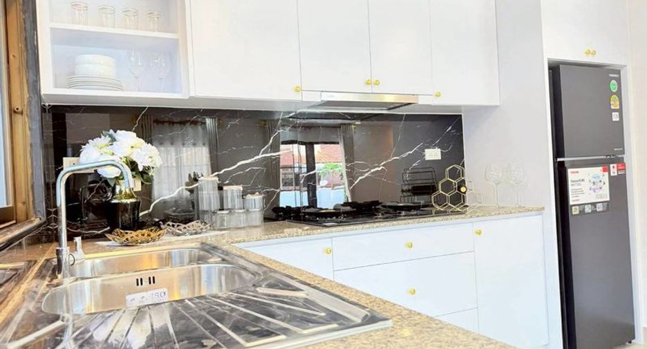 For sale 3 ベッドルーム house in East Pattaya, Pattaya