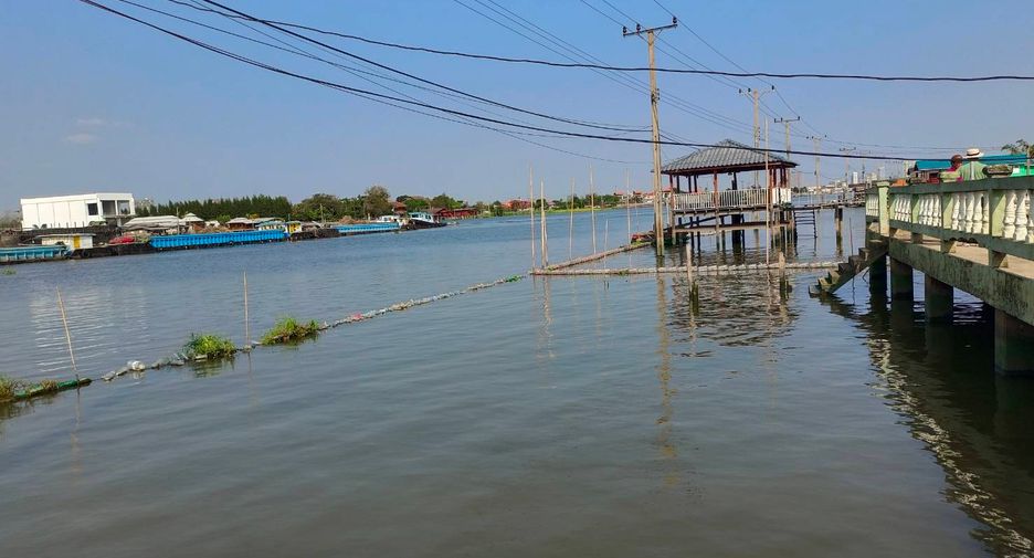 Terreno en venta en Pak Kret, Nonthaburi