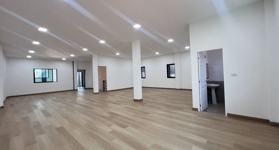 Lagerhaus zur Miete mit 3 Zimmer in Lam Luk Ka, Pathum Thani