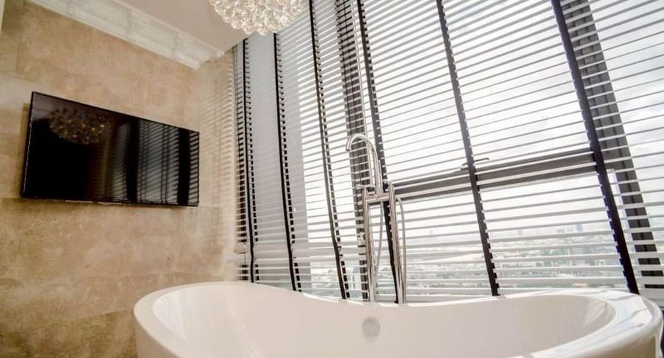 For rent and for sale 3 bedrooms condo in Khlong Toei, Bangkok