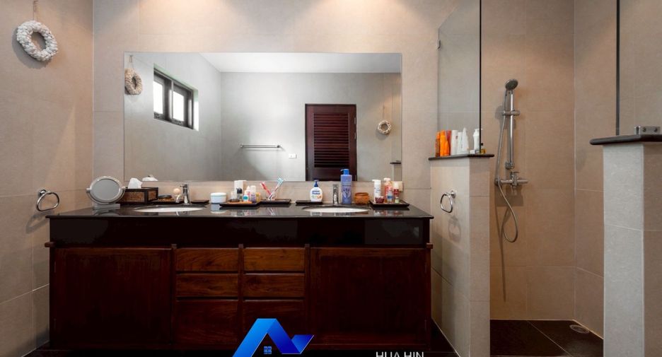 À vendre 3 chambres villa à Hua Hin, Prachuap Khiri Khan