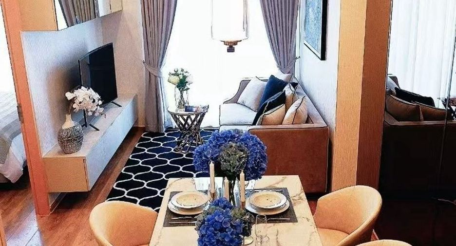 For sale 2 bedrooms condo in Watthana, Bangkok