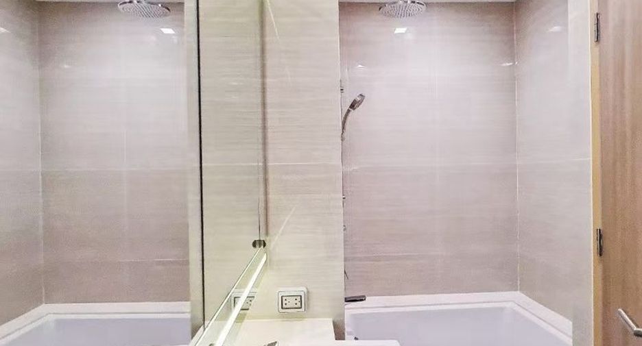 For sale 2 bedrooms condo in Watthana, Bangkok