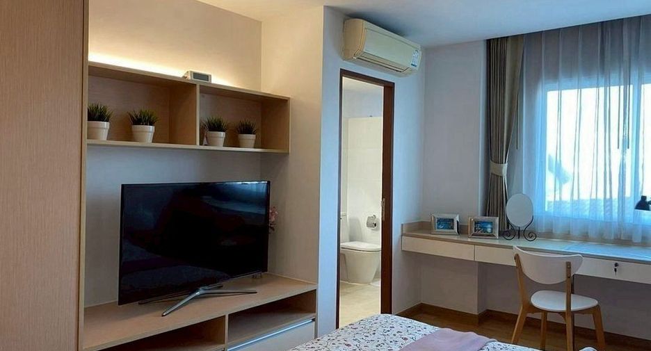 Condo en alquiler y en venta de 3 habitaciones en Phra Khanong, Bangkok