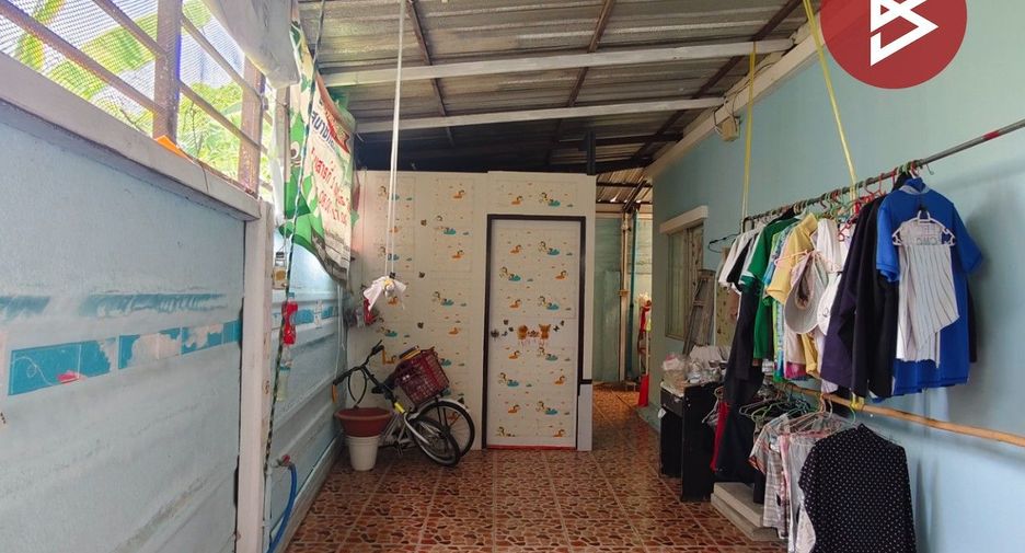 For sale 3 bedrooms townhouse in Sam Phran, Nakhon Pathom