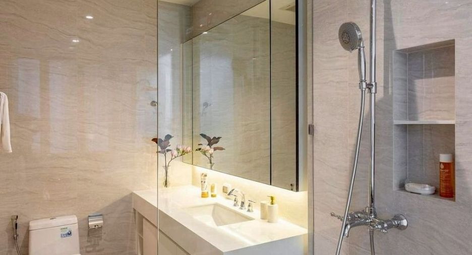 For rent 1 Beds condo in Pathum Wan, Bangkok