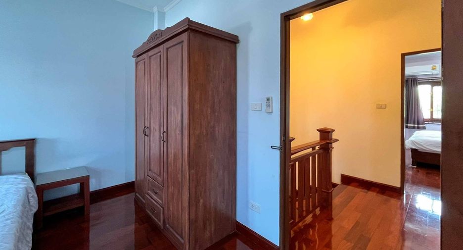 For rent 3 bedrooms house in Mueang Chiang Mai, Chiang Mai