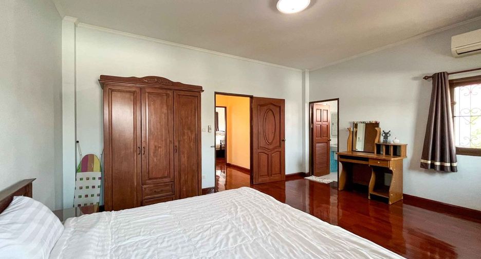 For rent 3 bedrooms house in Mueang Chiang Mai, Chiang Mai