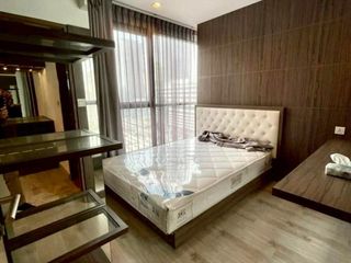 À louer 2 chambres condo à Huai Khwang, Bangkok