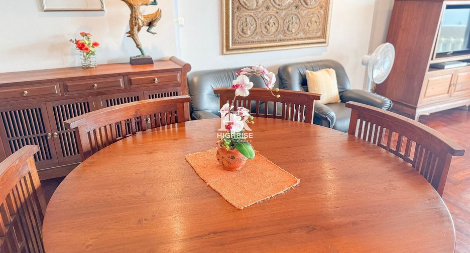 For sale 2 bedrooms condo in North Pattaya, Pattaya