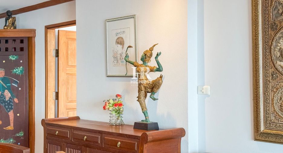 For sale 2 bedrooms condo in North Pattaya, Pattaya