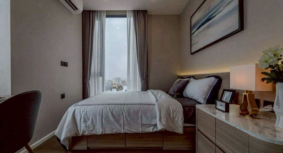 For rent 2 bedrooms condo in Pathum Wan, Bangkok