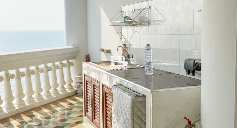 For sale 3 bedrooms condo in North Pattaya, Pattaya