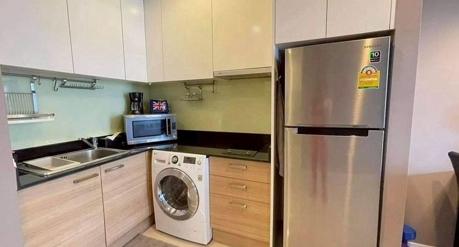 For rent 1 bed condo in Watthana, Bangkok
