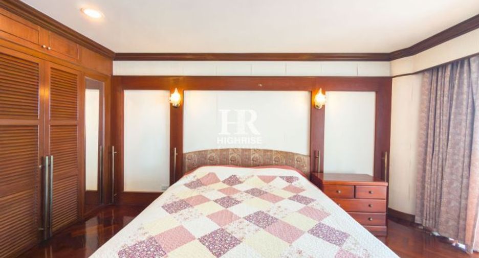 For sale 3 bedrooms condo in North Pattaya, Pattaya