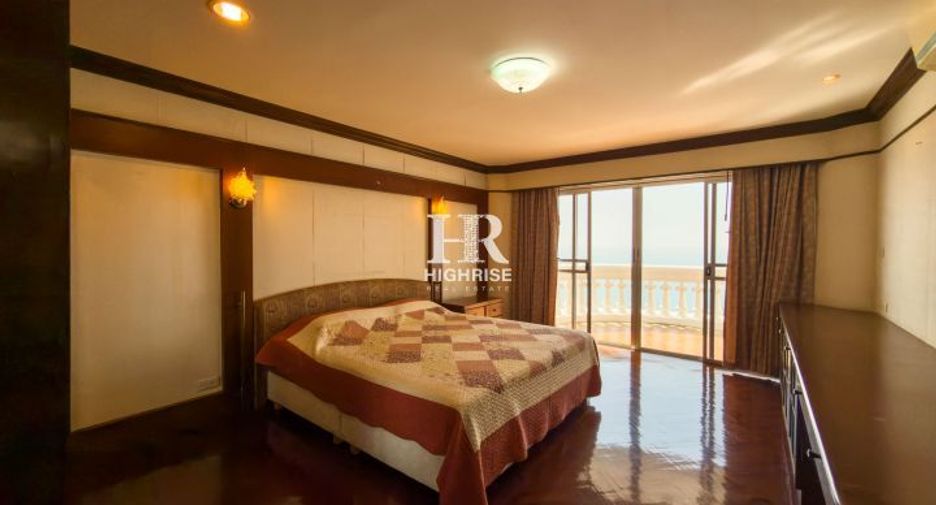 For sale 3 bedrooms condo in North Pattaya, Pattaya